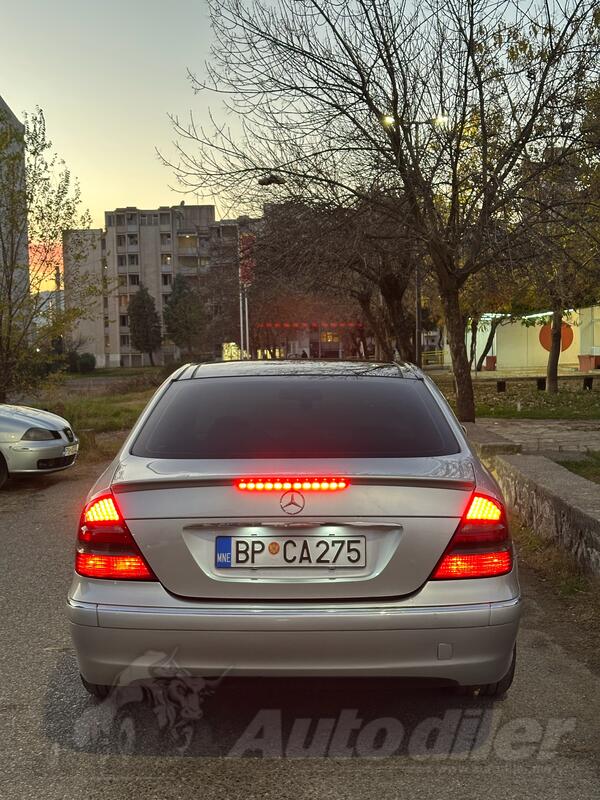 Mercedes Benz - E 220 - CDI