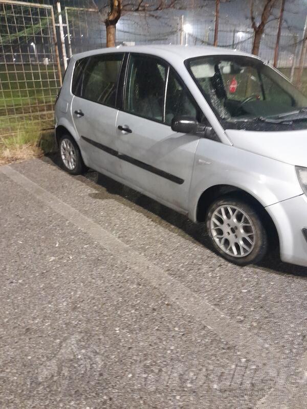 Renault - Scenic - 1.5