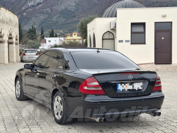 Mercedes Benz - E 270 - 2.7 CDI 130KW