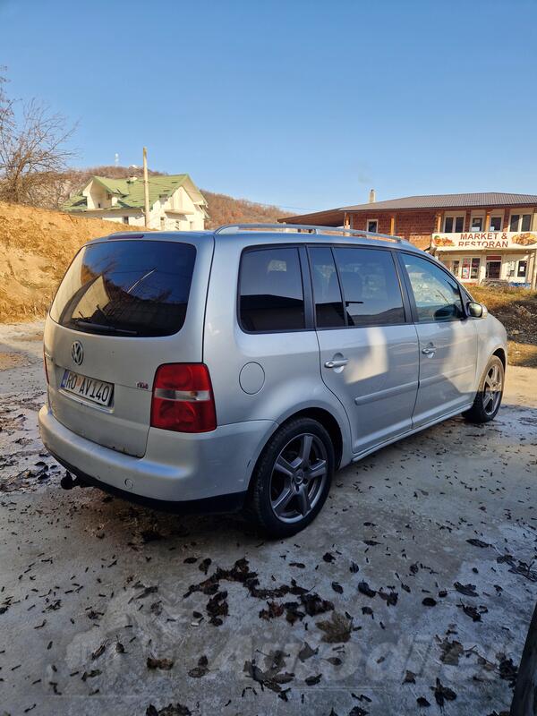 Volkswagen - Touran - 2.0 TDI