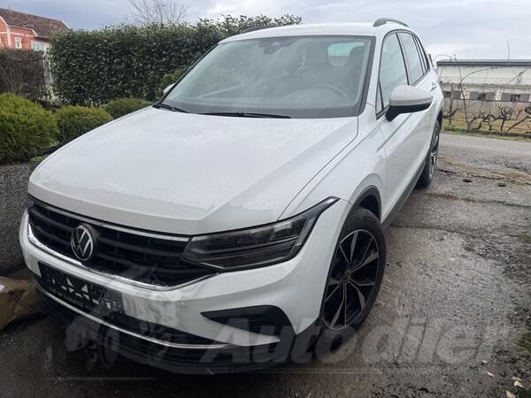 Volkswagen - Tiguan - 2.0 tdi 4 motion