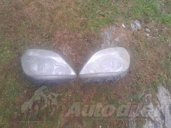 Oba fara za Mercedes Benz - 2020, 2015