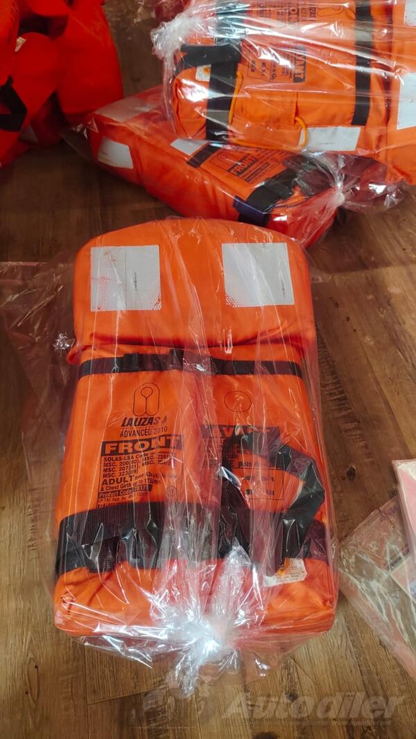 Prsluci za vodu za plovila