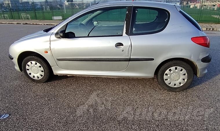Peugeot - 206 - 1.1