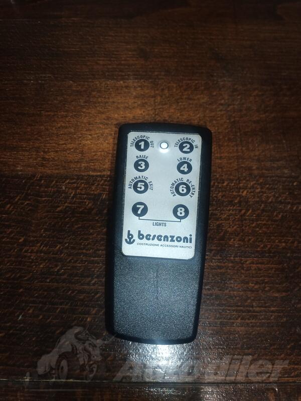 Yaya köprüleri za plovila