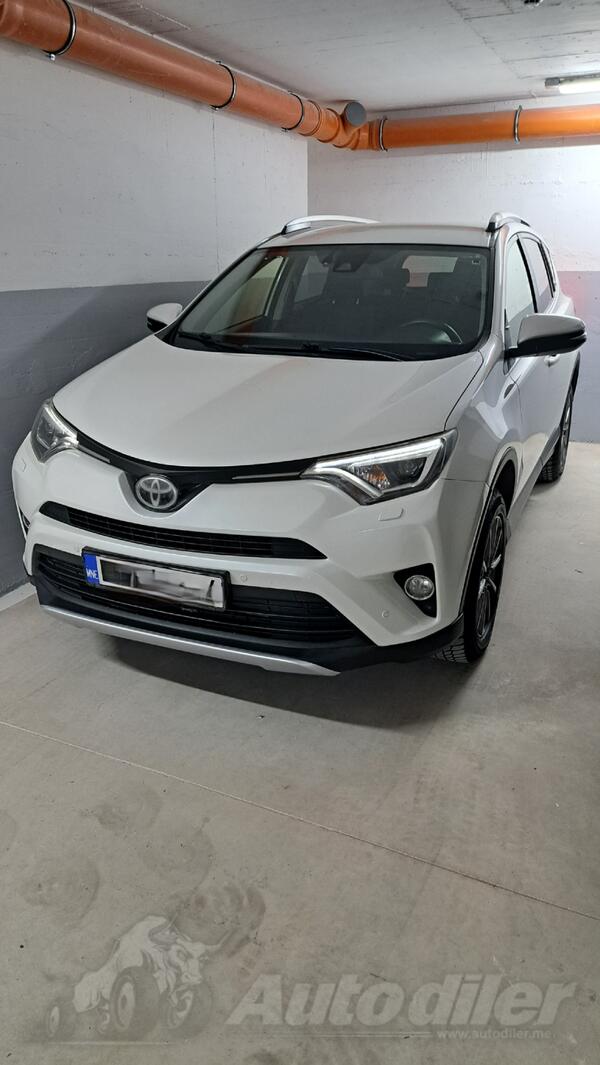 Toyota - RAV 4 - 2.0D