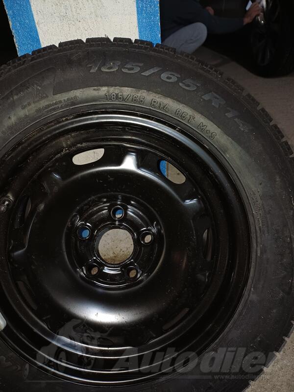 Fabričke felne i pireli gume