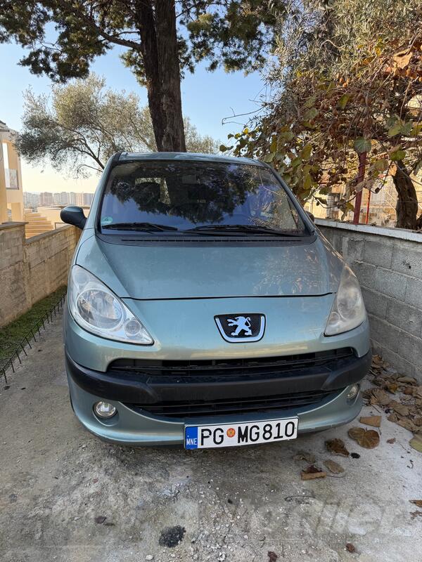 Peugeot - 1007 - 1.4 HDI