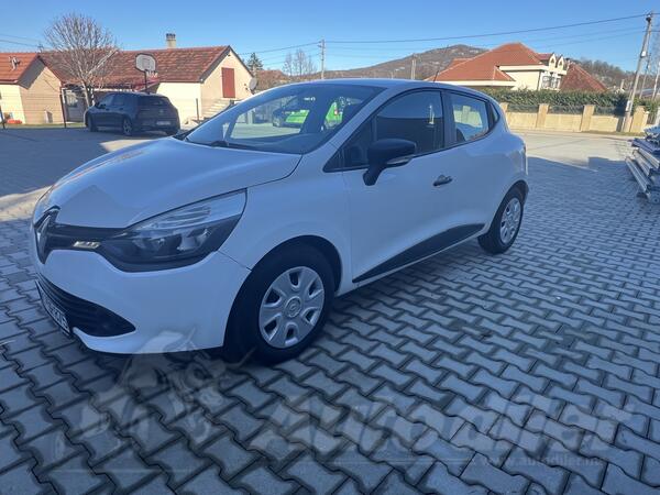 Renault - Clio - 1.5 DCI