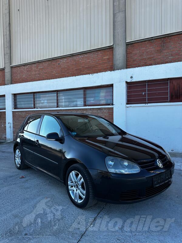 Volkswagen - Golf 5 - 1.9 TDI