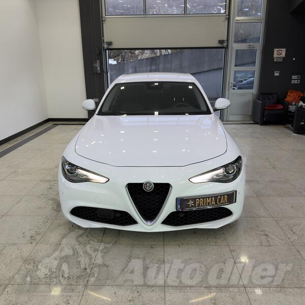 Alfa Romeo - Giulia - 2.2 JTDM