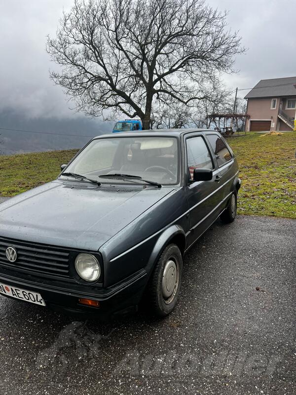 Volkswagen - Golf 2