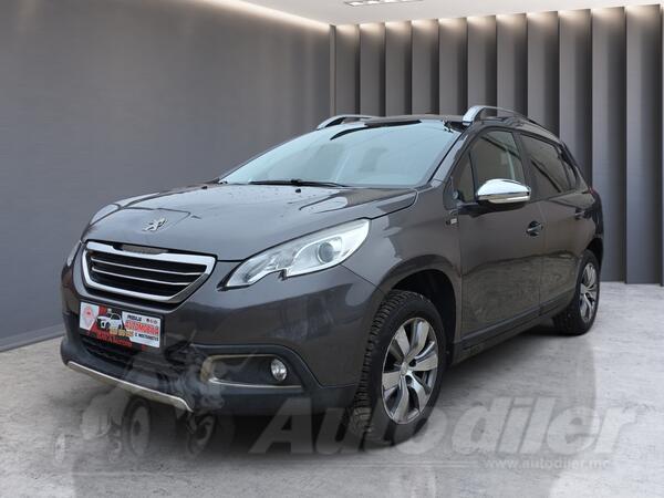 Peugeot - 2008 - 1.2 benzin