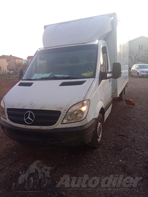 Mercedes Benz - Sprinter