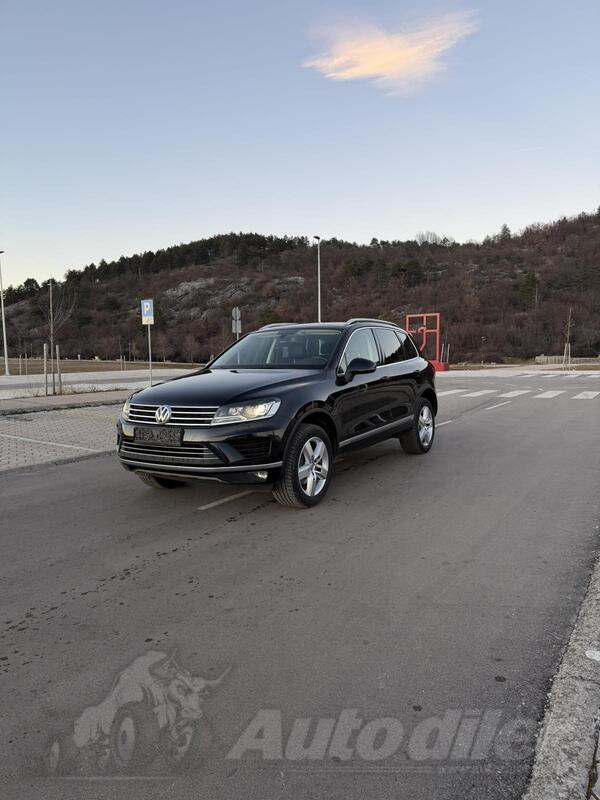 Volkswagen - Touareg - 3,0 tdi