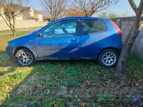 Fiat - Punto - 1.1 benz