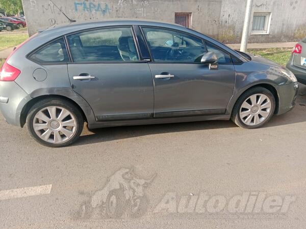 Citroen - C4 - 1.6 HDI