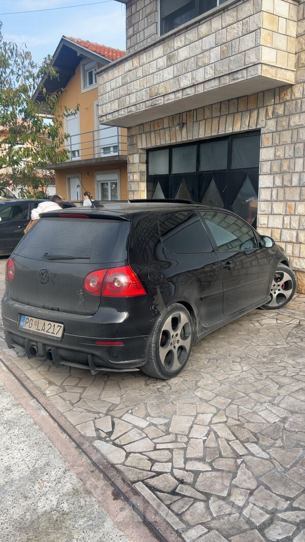 Volkswagen - Golf 5 - 1.9 tdi 77kw