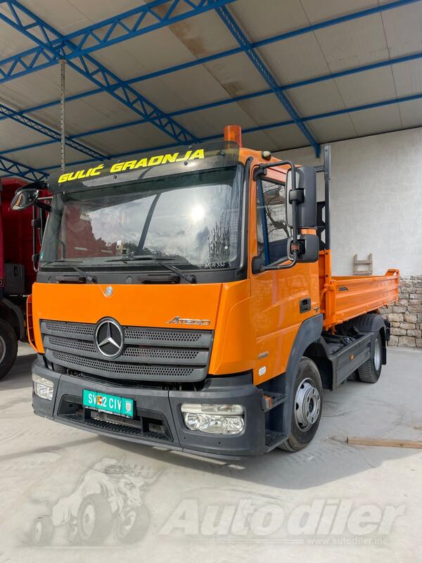 Mercedes Benz - 8-18