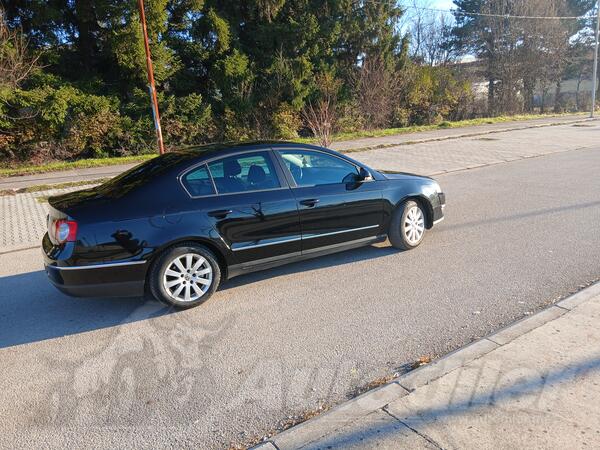 Volkswagen - Passat - 2 0 103KW
