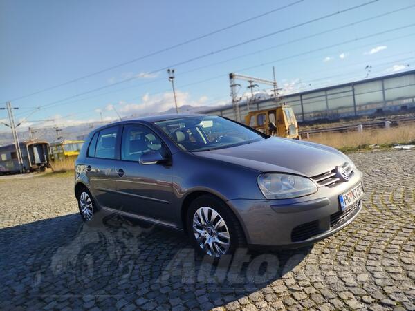 Volkswagen - Golf 5 - 1.9 TDI