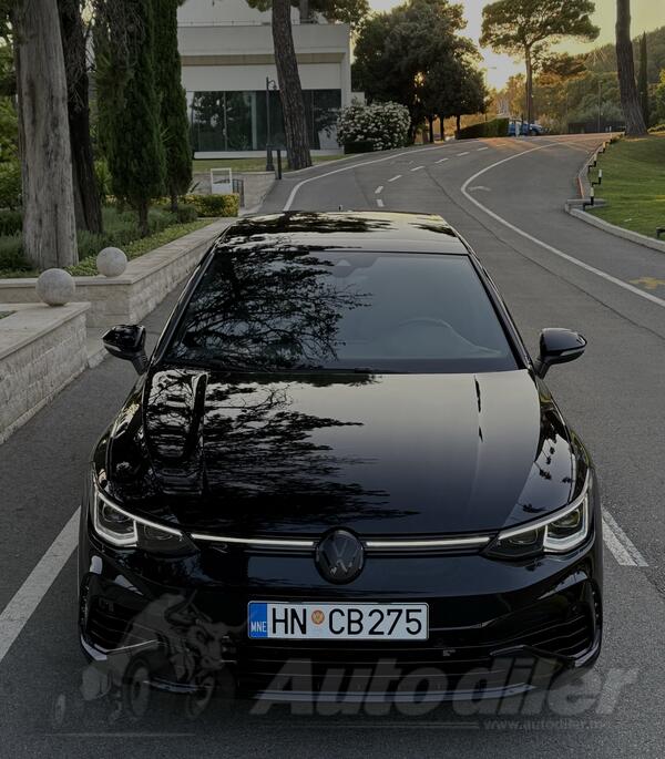 Volkswagen - Golf 8 - R Performance
