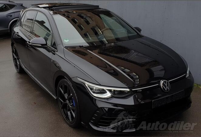 Volkswagen - Golf 8 - R Performance