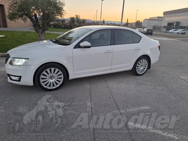 Škoda - Octavia - 1.6