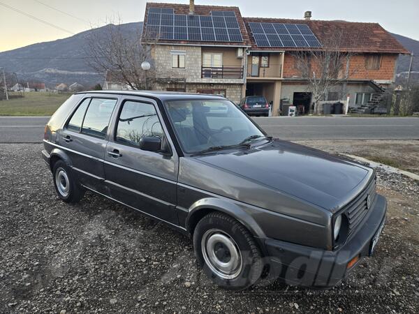 Volkswagen - Golf 2 - cl