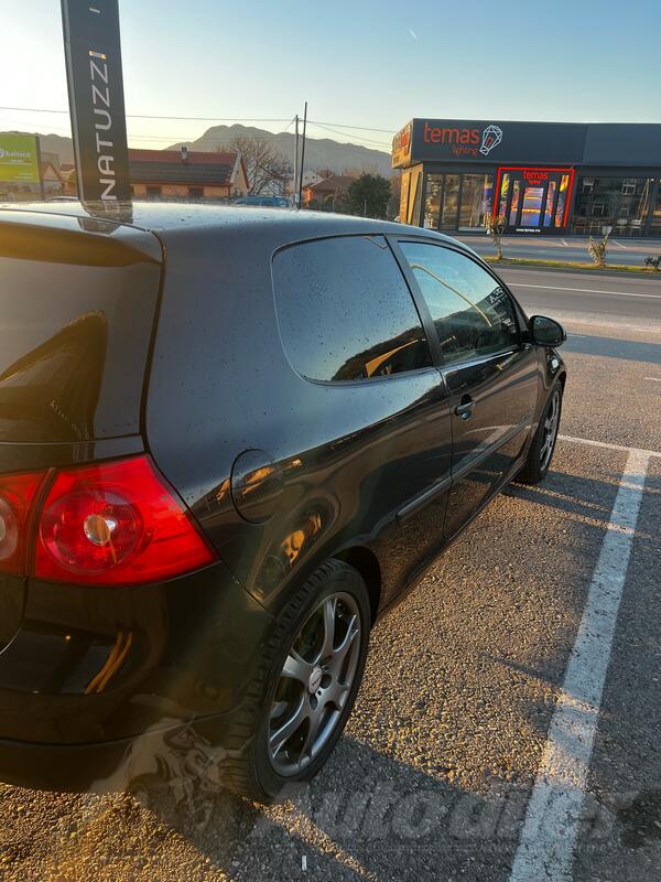 Volkswagen - Golf 5 - 1.9 tdi