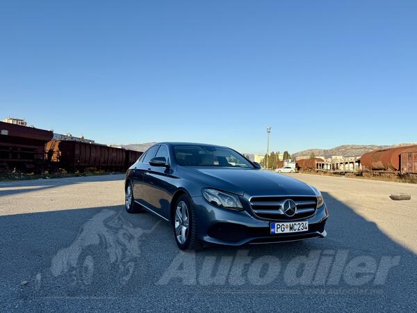 Mercedes Benz - E 220