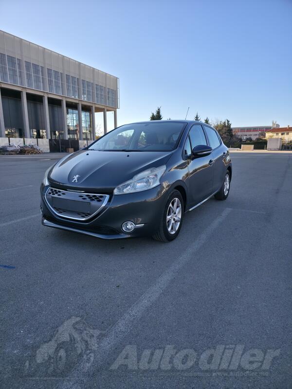 Peugeot - 208 - 1.4 hdi