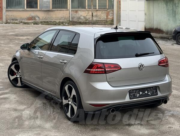 Volkswagen - Golf 7 - GTI