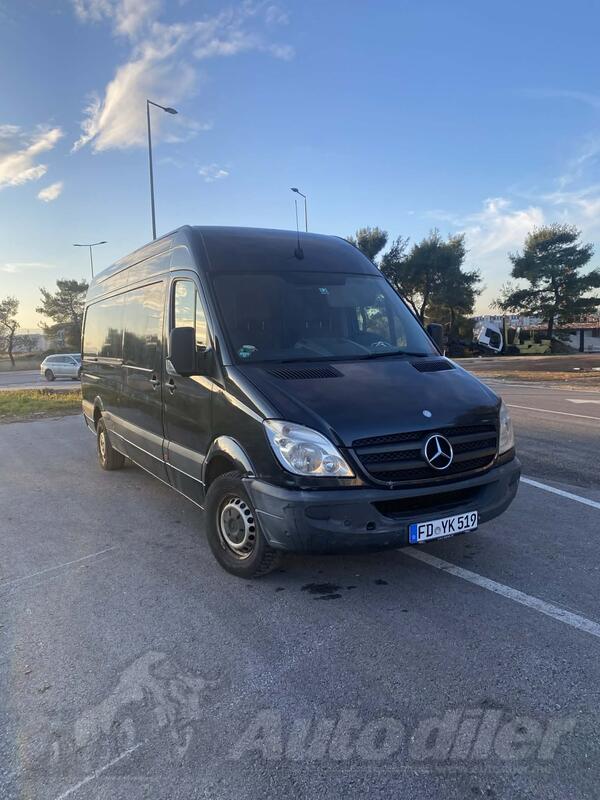 Mercedes Benz - Sprinter 319