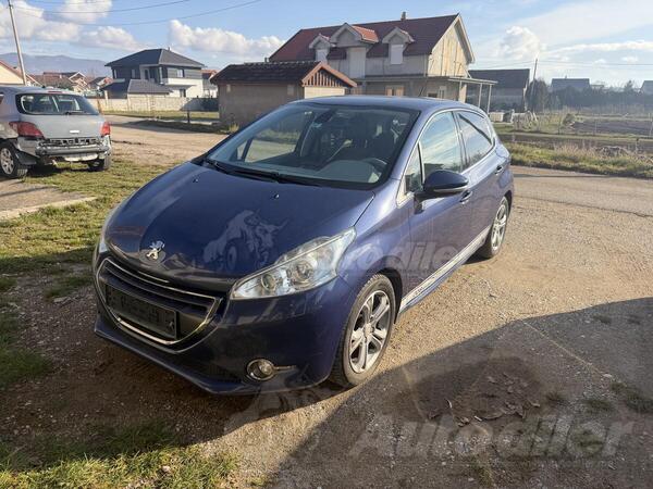 Peugeot - 208 - 1.4 Vti