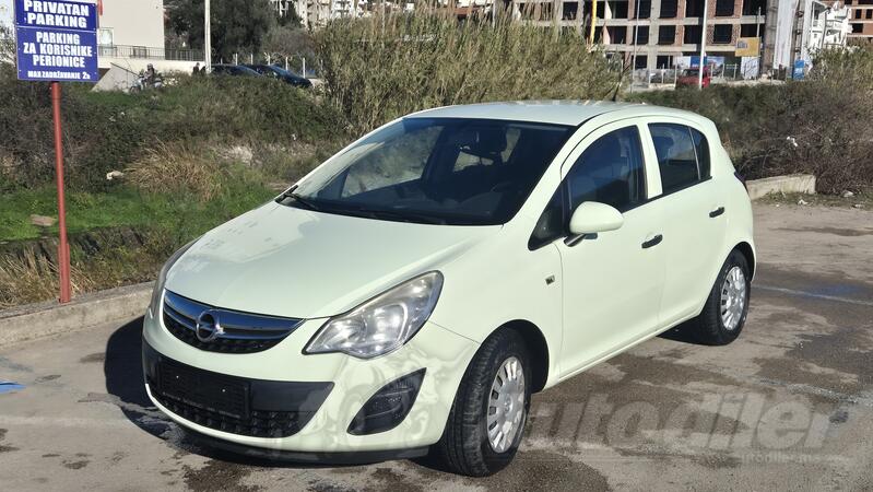 Opel - Corsa - benzin