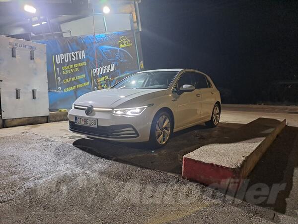 Volkswagen - Golf 8 - STYLE