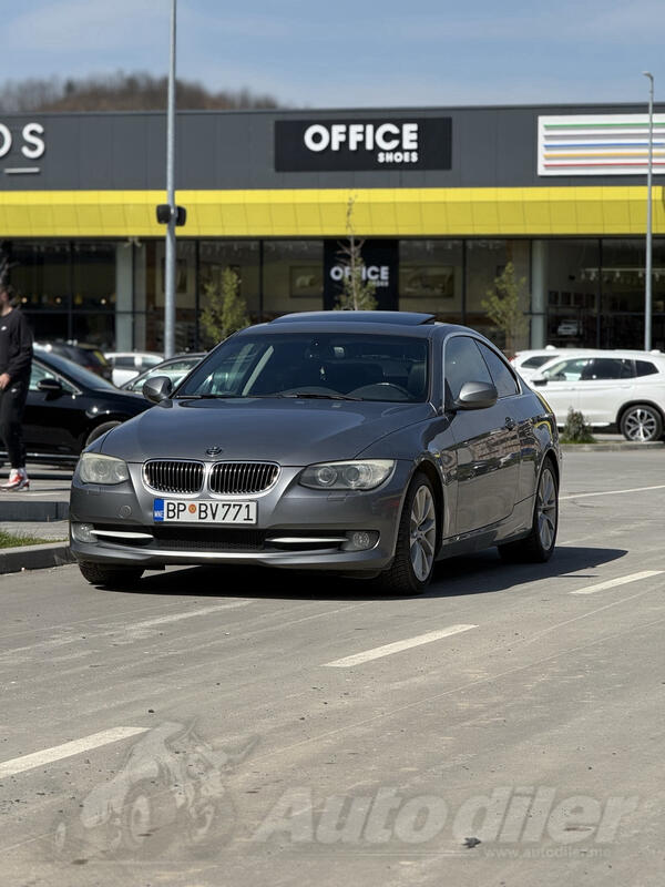 BMW - 330 - 325D