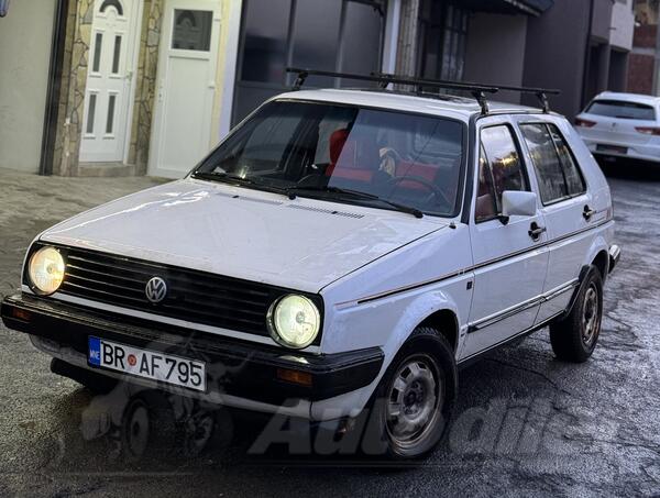 Volkswagen - Golf 2 - D