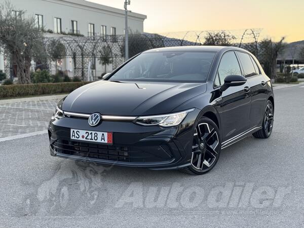 Volkswagen - Golf 8 - 2.0tdi R-line