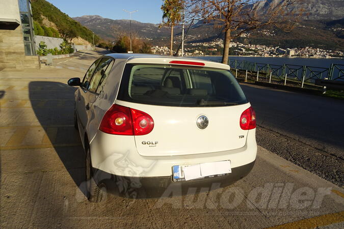 Volkswagen - Golf 5 - 1.9 TDI