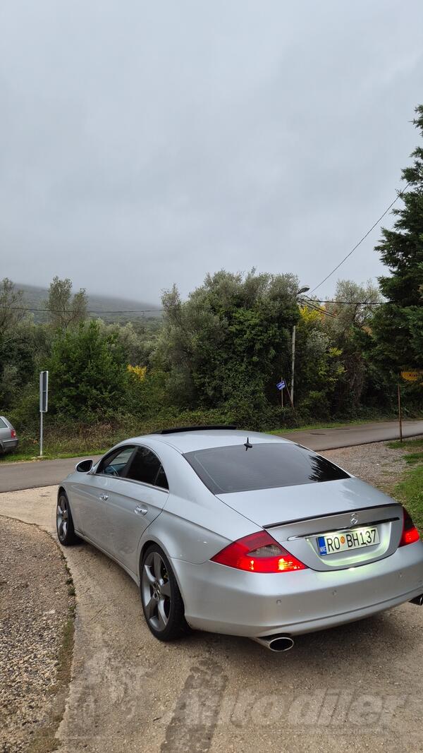 Mercedes Benz - CLS 320 - 3.0