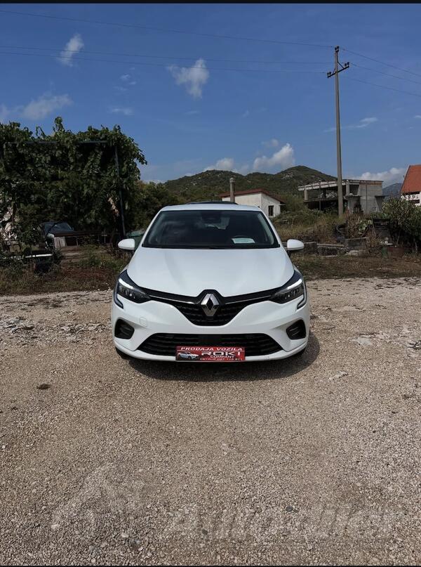 Renault - Clio - 1.6 HYBRID-AUTOMATIK
