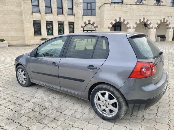 Volkswagen - Golf 5 - 1.9 tdi