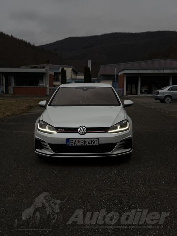 Volkswagen - Golf 7.5 - 2.0 GTI