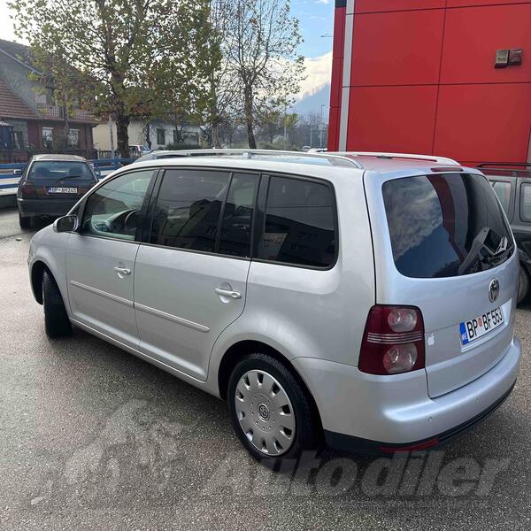 Volkswagen - Touran - 2.0