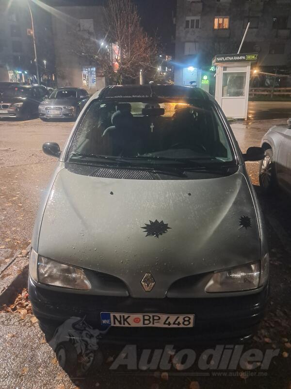 Renault - Scenic - 1.6