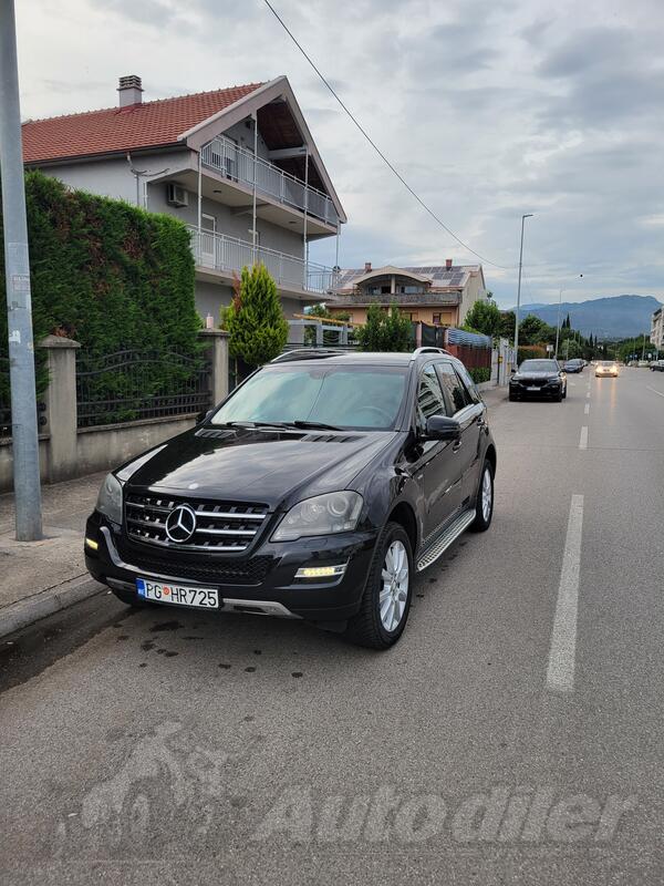 Mercedes Benz - ML 350 - cdi 4 matik