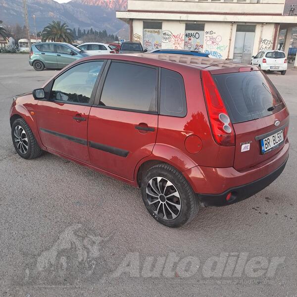 Ford - Fiesta - 1388 i