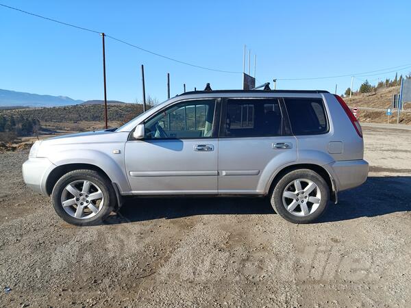 Nissan - X-Trail - 2.2 DCI